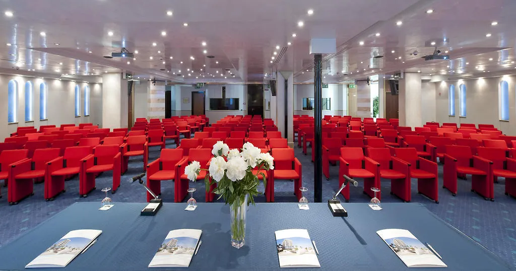 Hotel Nautico Riccione 4*,